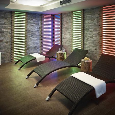 Color Home Suite Apartments Predazzo Ngoại thất bức ảnh