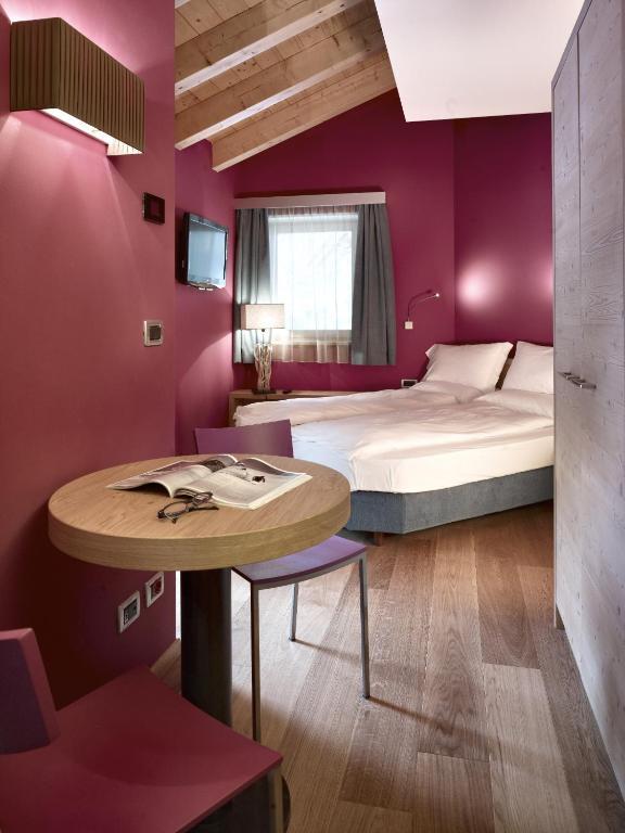 Color Home Suite Apartments Predazzo Phòng bức ảnh