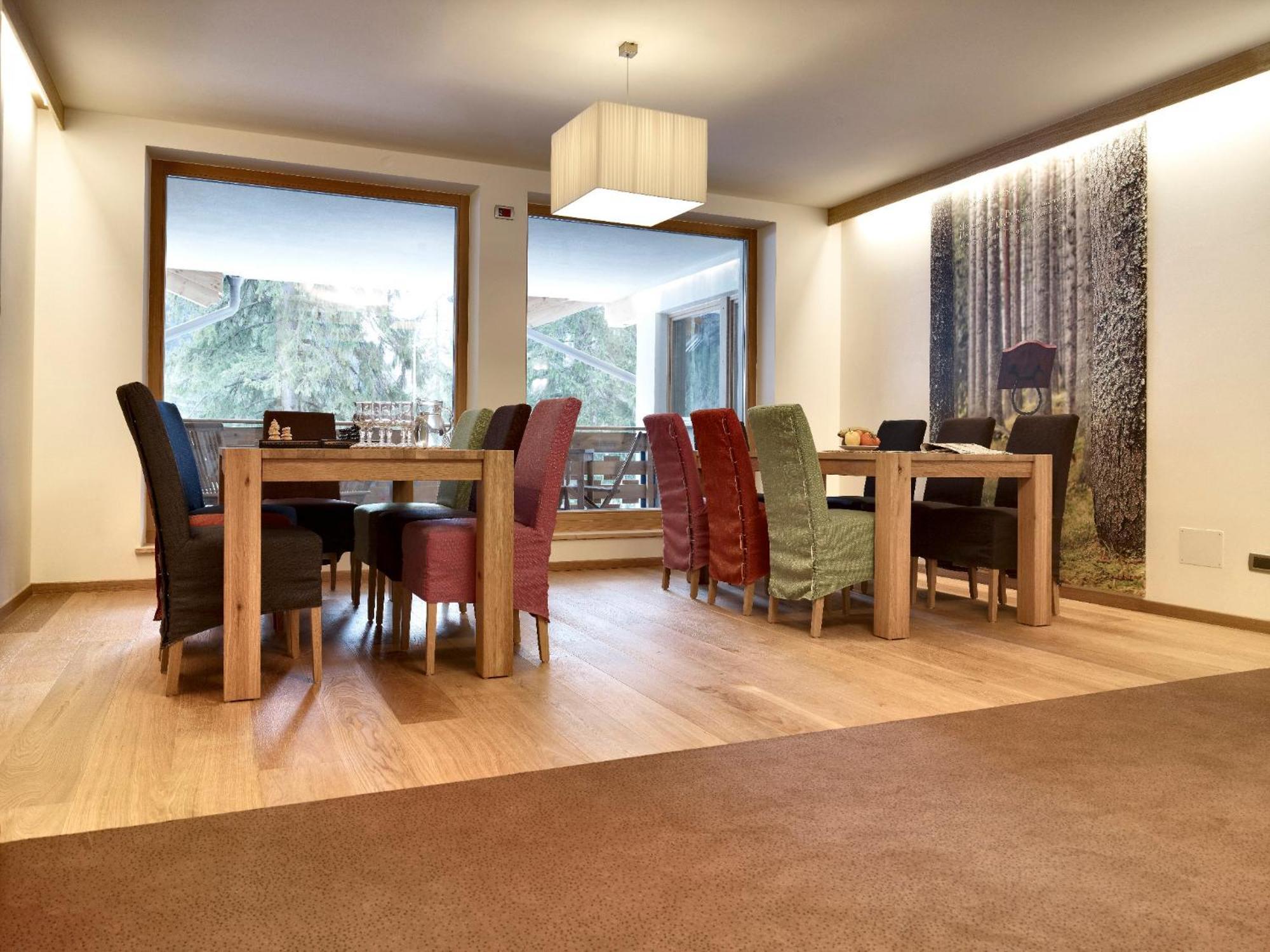 Color Home Suite Apartments Predazzo Ngoại thất bức ảnh