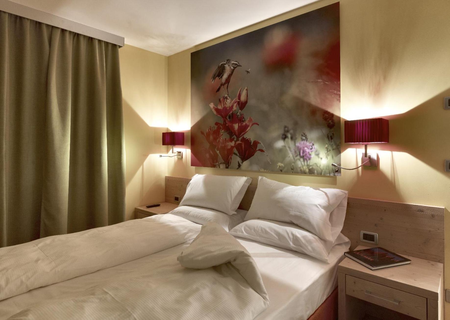 Color Home Suite Apartments Predazzo Ngoại thất bức ảnh