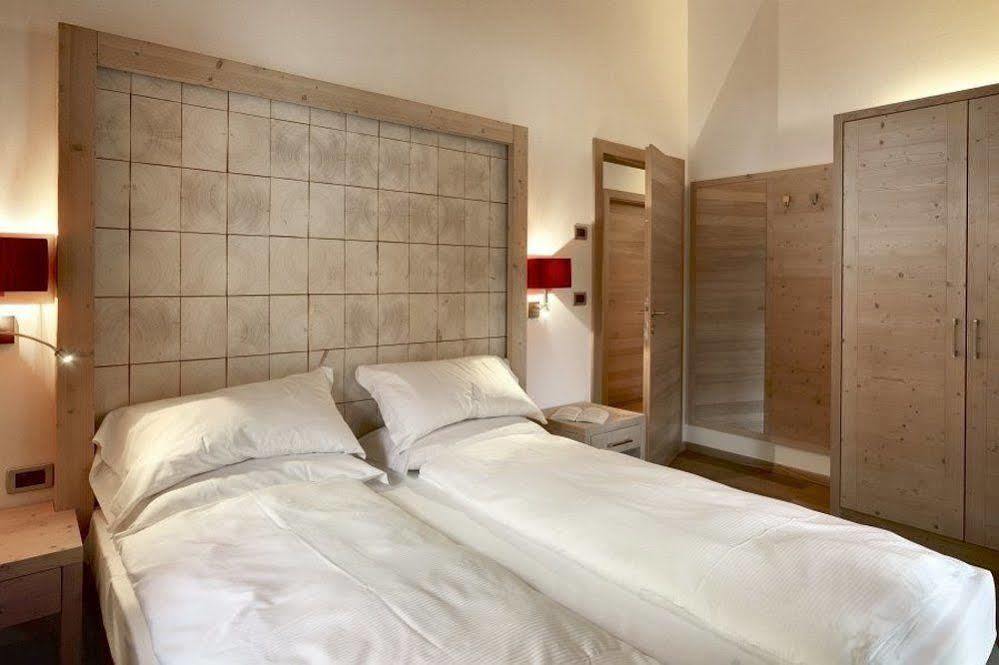 Color Home Suite Apartments Predazzo Ngoại thất bức ảnh